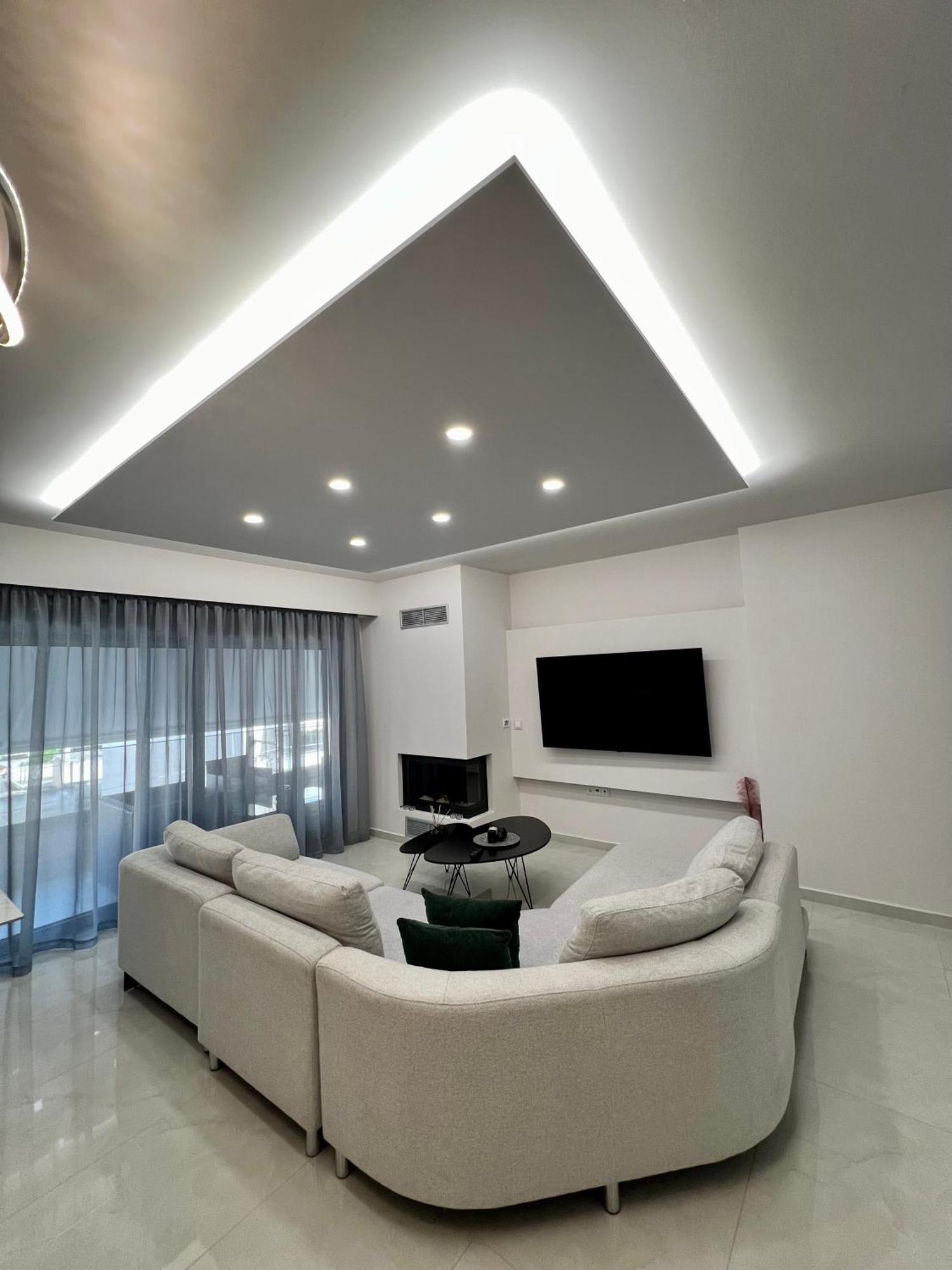 Luxury * Athens